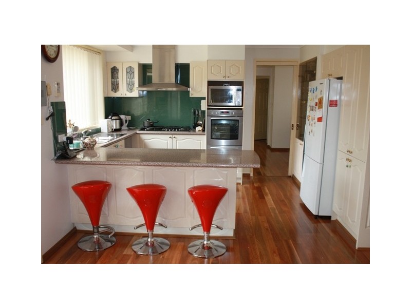 21  Sanctuary Place, Chipping Norton NSW 2170