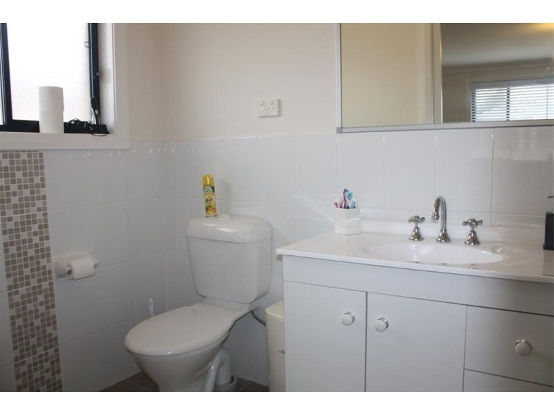 8  Culgoa Crt, Wattle Grove NSW 2173
