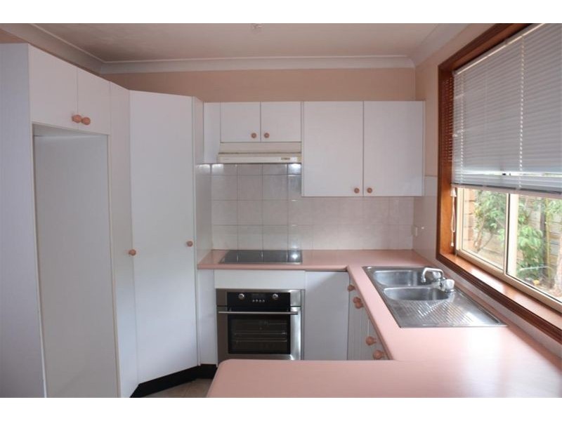 26  Wimbledon Crt, Wattle Grove NSW 2173