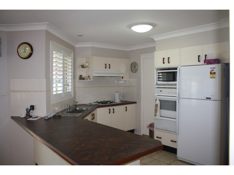 7  Glenelg Crt, Wattle Grove NSW 2173