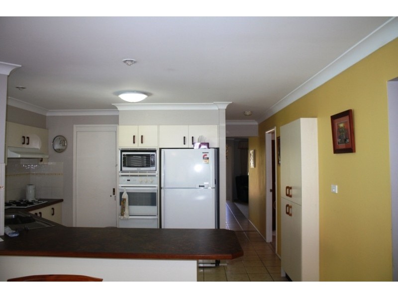 7  Glenelg Crt, Wattle Grove NSW 2173