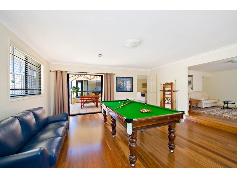 16 Hovea Crt, Voyager Point NSW 2172