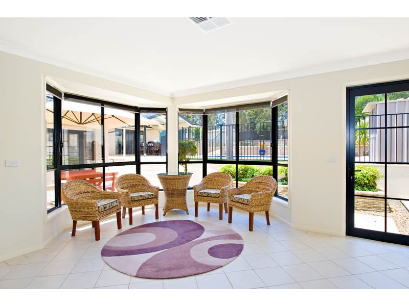 16 Hovea Crt, Voyager Point NSW 2172