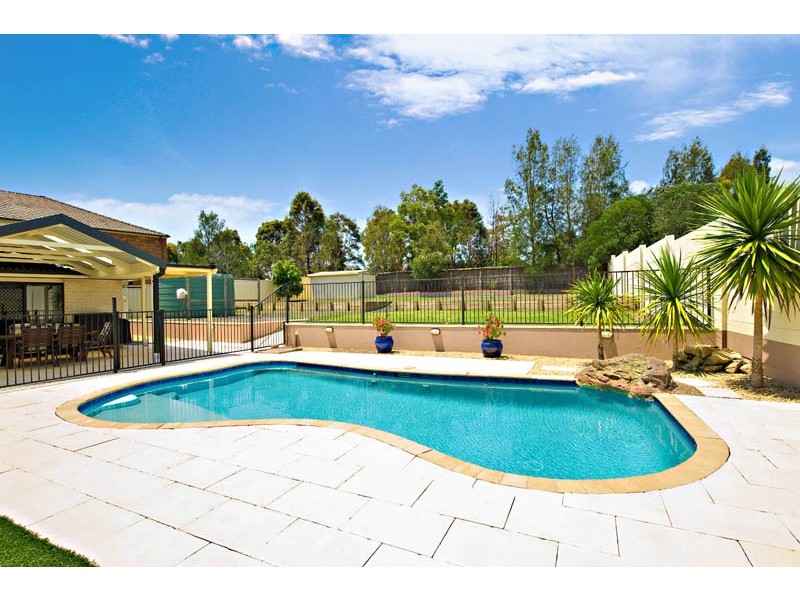 16 Hovea Crt, Voyager Point NSW 2172