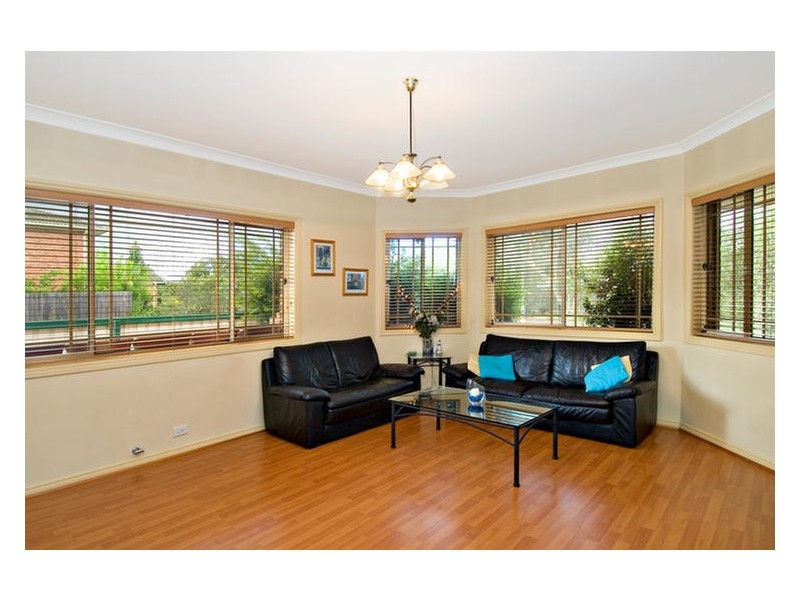 8 Colo, Wattle Grove NSW 2173