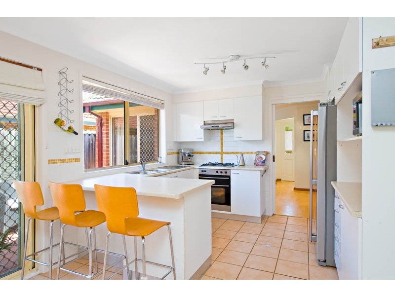 19  Kinross Crt, Wattle Grove NSW 2173