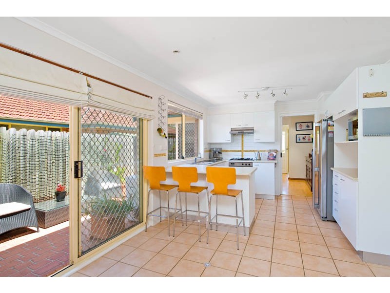 19  Kinross Crt, Wattle Grove NSW 2173