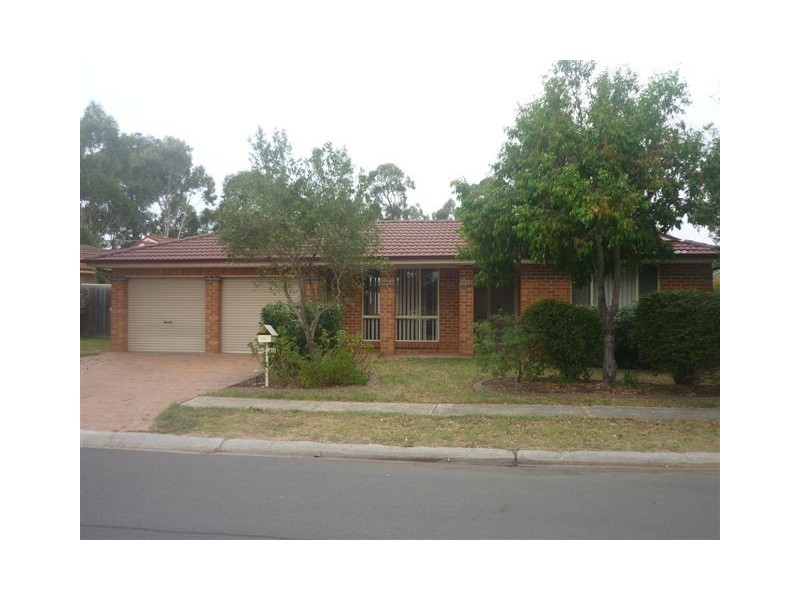 49 Lyndhurst Crt, Wattle Grove NSW 2173