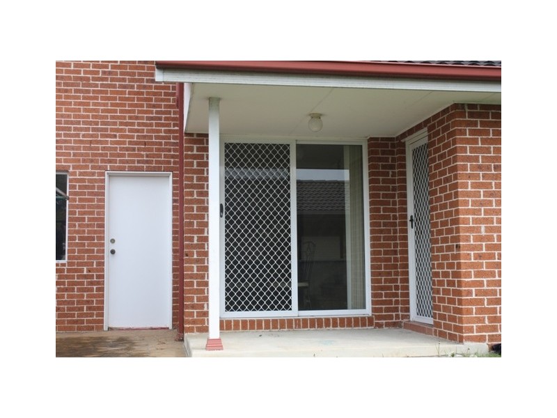 4/36  Holland Crescent, Casula NSW 2170