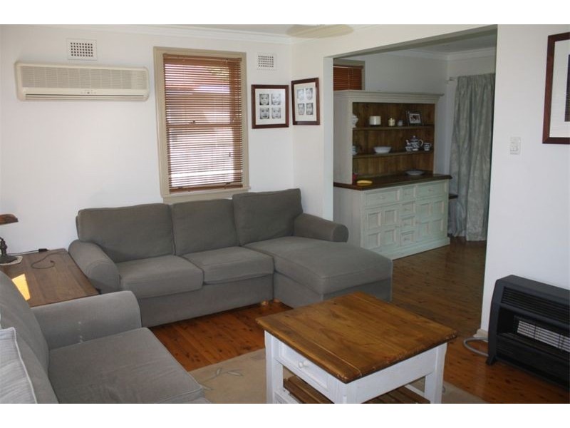 81  Derna Rd, Holsworthy NSW 2173