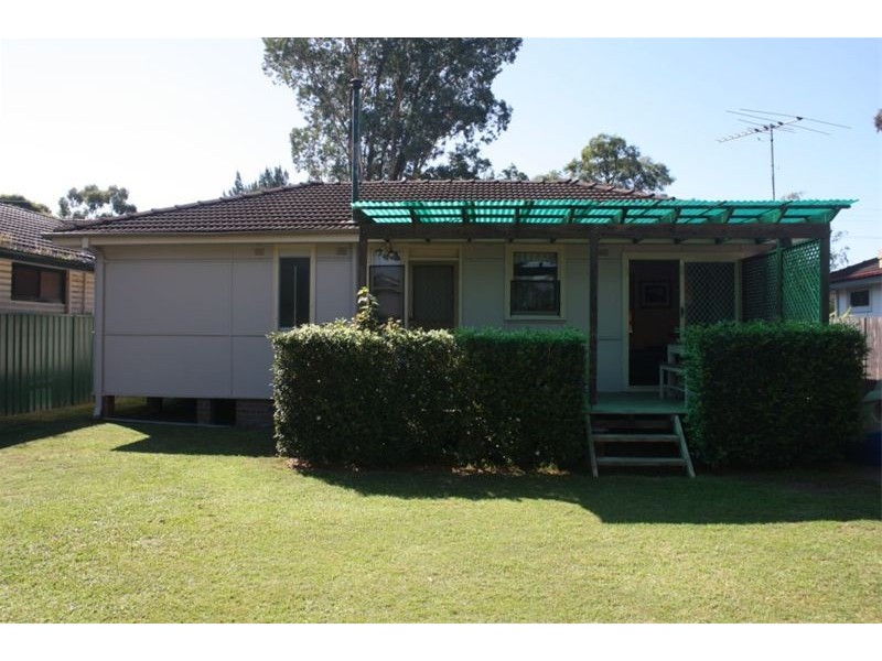 81  Derna Rd, Holsworthy NSW 2173