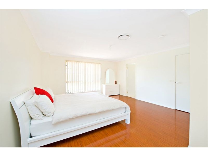 1 Sirius Rd, Voyager Point NSW 2172