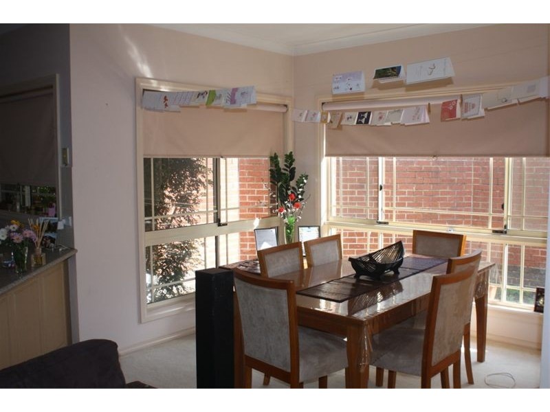 1/11 Yarran Court, Wattle Grove NSW 2173