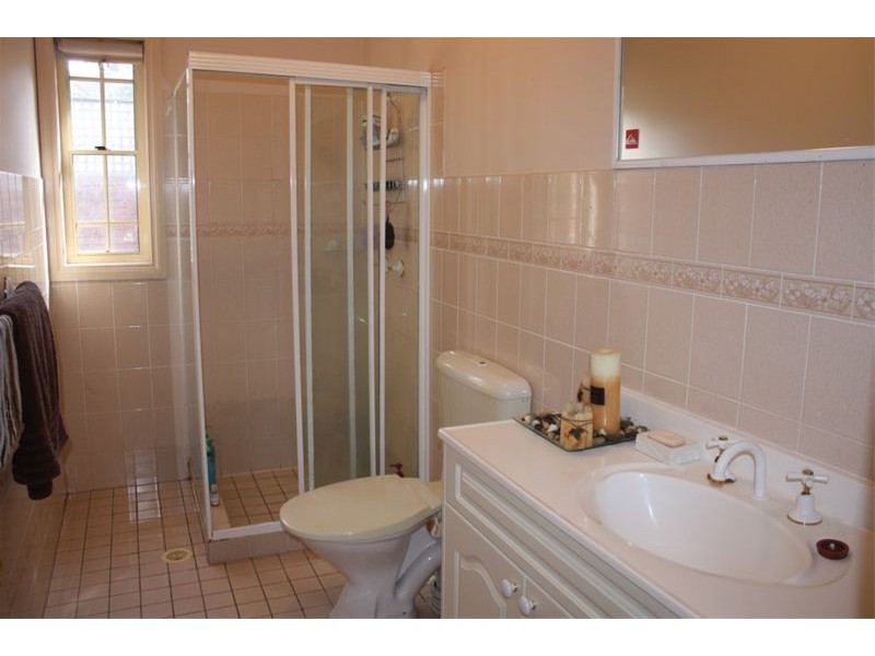 1/11 Yarran Court, Wattle Grove NSW 2173