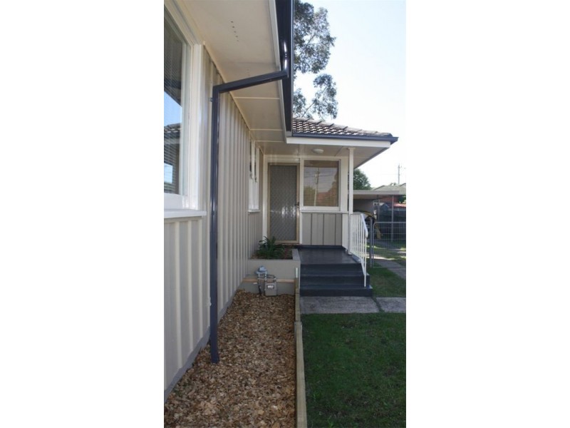 28 Lae Rd, Holsworthy NSW 2173