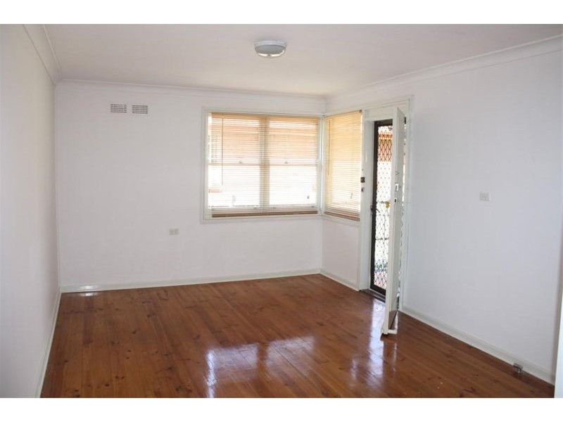 28 Lae Rd, Holsworthy NSW 2173