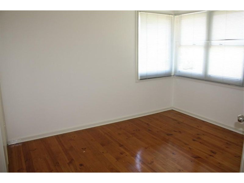 28 Lae Rd, Holsworthy NSW 2173