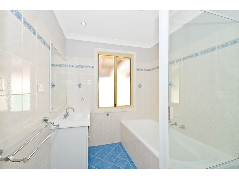 25  Miri Cres, Holsworthy NSW 2173
