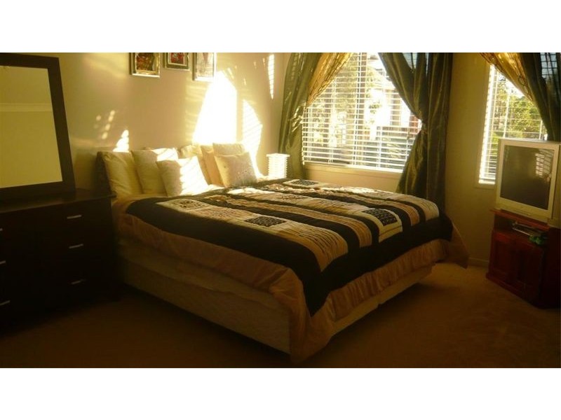 24 Margate Ave, Holsworthy NSW 2173