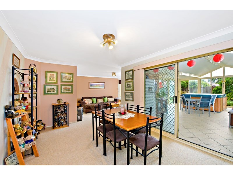 6  Kinchega Court, Wattle Grove NSW 2173