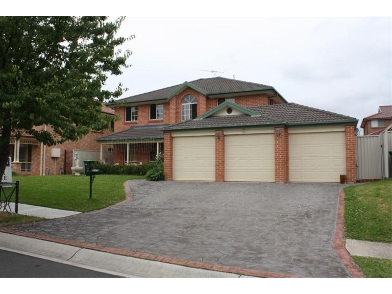 13 Goodenia Crt, Voyager Point NSW 2172