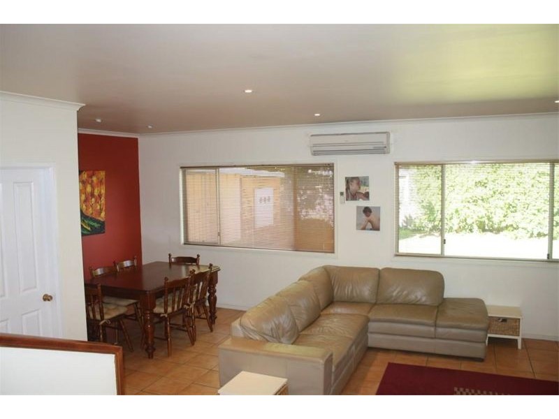 17  Birdwood Ave, Wattle Grove NSW 2173