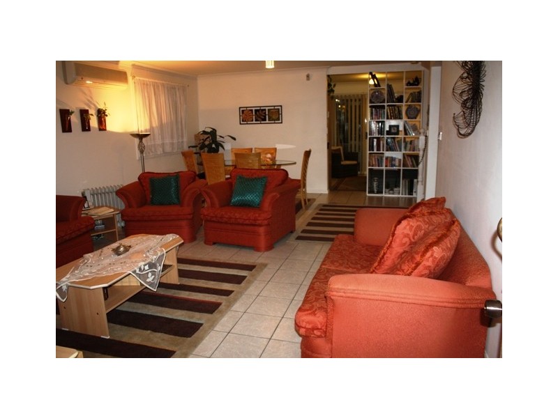 7A Cooper Av, Moorebank NSW 2170