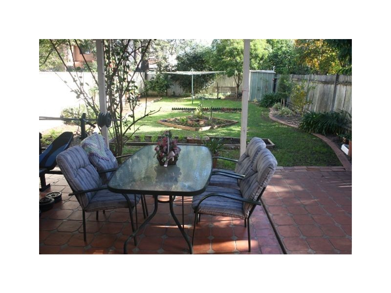 7A Cooper Av, Moorebank NSW 2170