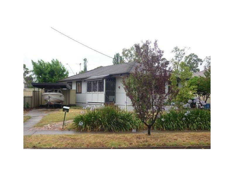 41 Brallos Ave, Holsworthy NSW 2173