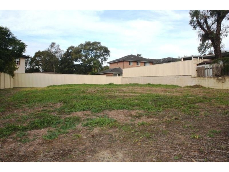 6 Binara Cl, Hammondville NSW 2170