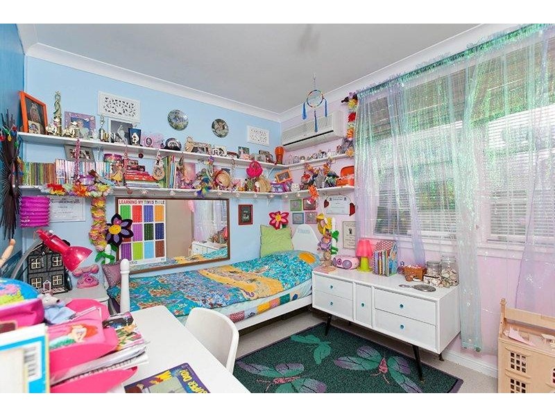 27 Miri Cres, Holsworthy NSW 2173