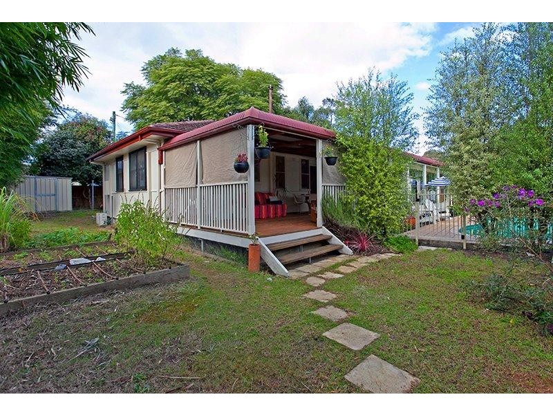 27 Miri Cres, Holsworthy NSW 2173