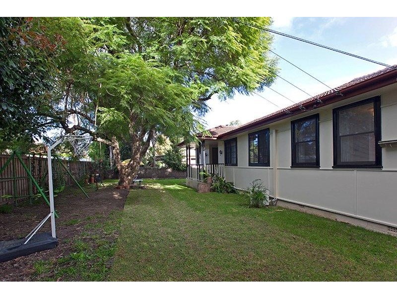 27 Miri Cres, Holsworthy NSW 2173