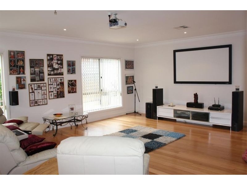 Voyager Point NSW 2172