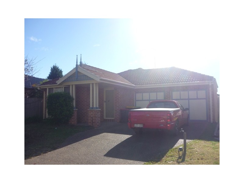 10 Merryville Crt, Wattle Grove NSW 2173