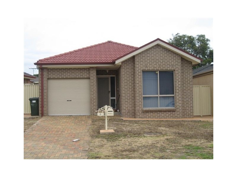 8 Yengo Court, Holsworthy NSW 2173