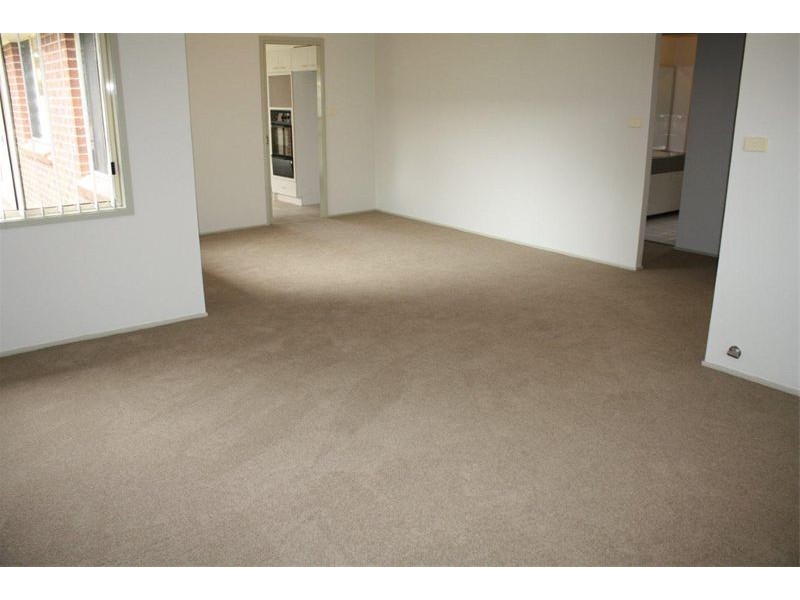 9 Bungonia Crt, Wattle Grove NSW 2173