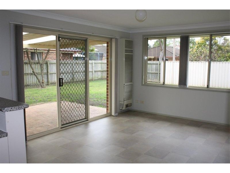 9 Bungonia Crt, Wattle Grove NSW 2173