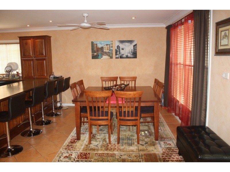 10 Miri Cr, Holsworthy NSW 2173