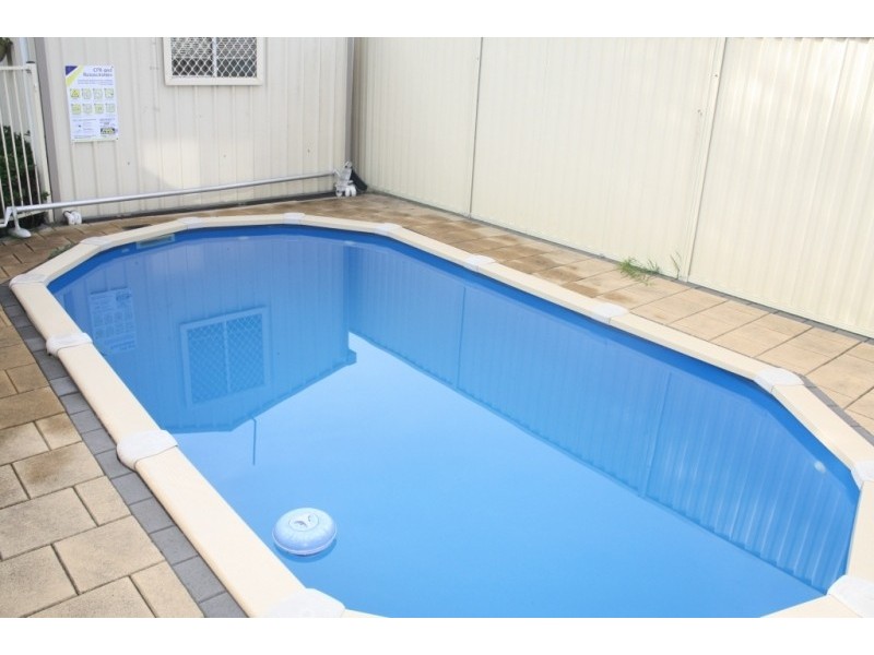 10 Miri Cr, Holsworthy NSW 2173