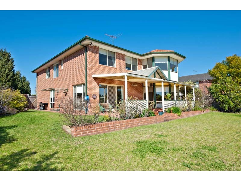 25  Fernleaf Crt, Wattle Grove NSW 2173