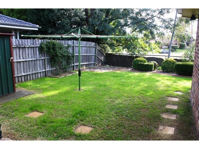 7 Ancura Court, Wattle Grove NSW 2173