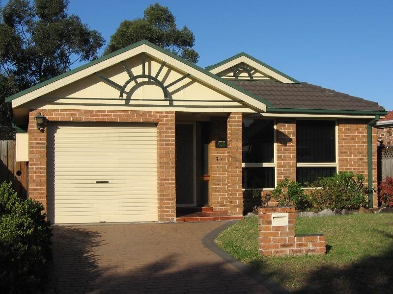 3 Warrego Court, Wattle Grove NSW 2173