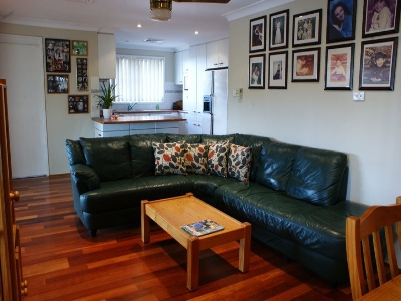 28  Ikara Cr, Moorebank NSW 2170