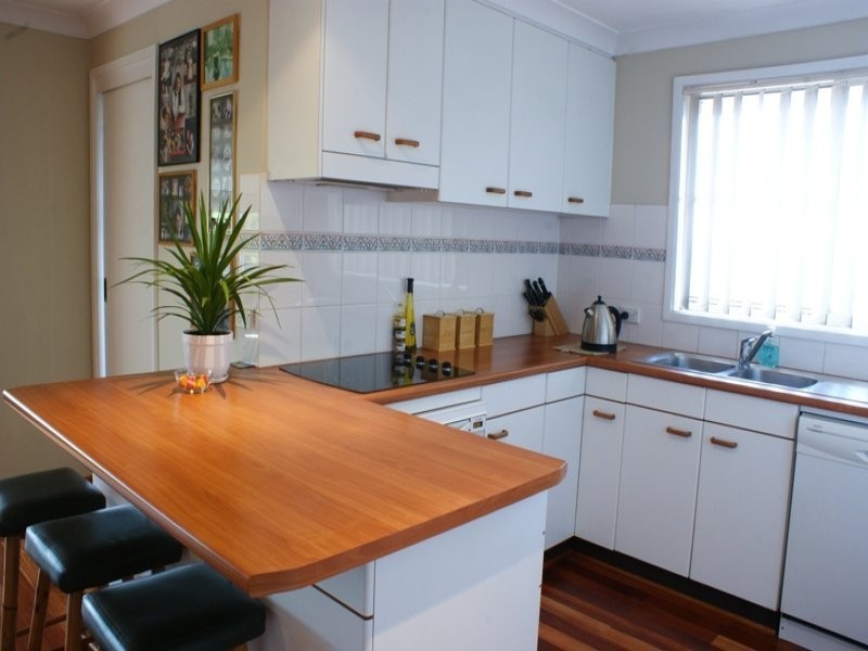 28  Ikara Cr, Moorebank NSW 2170