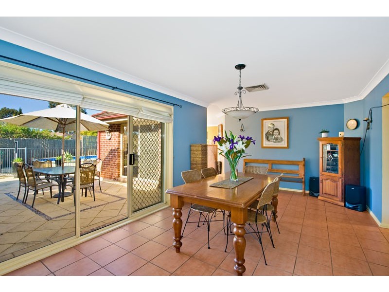 12  Martindale Court, Wattle Grove NSW 2173