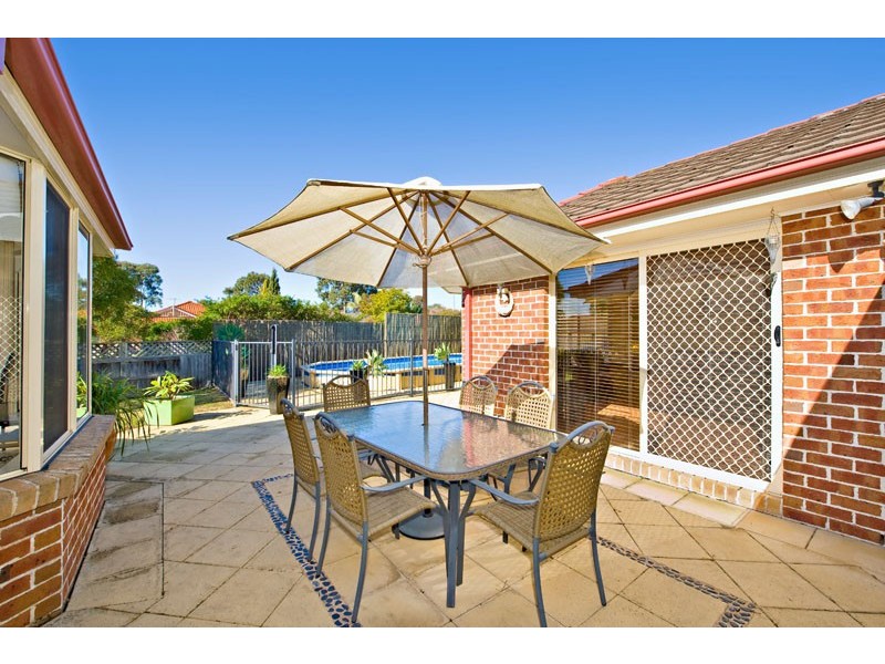 12  Martindale Court, Wattle Grove NSW 2173