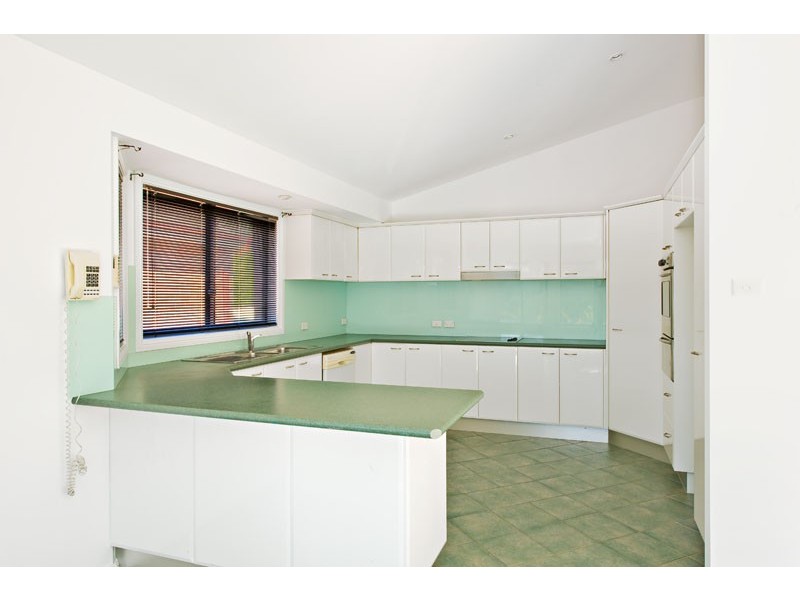 1  Riverview Road, Pleasure Point NSW 2172