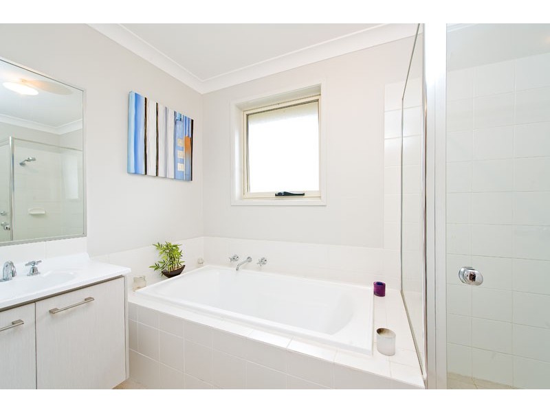 2/19  Parkwood Rd, Holsworthy NSW 2173