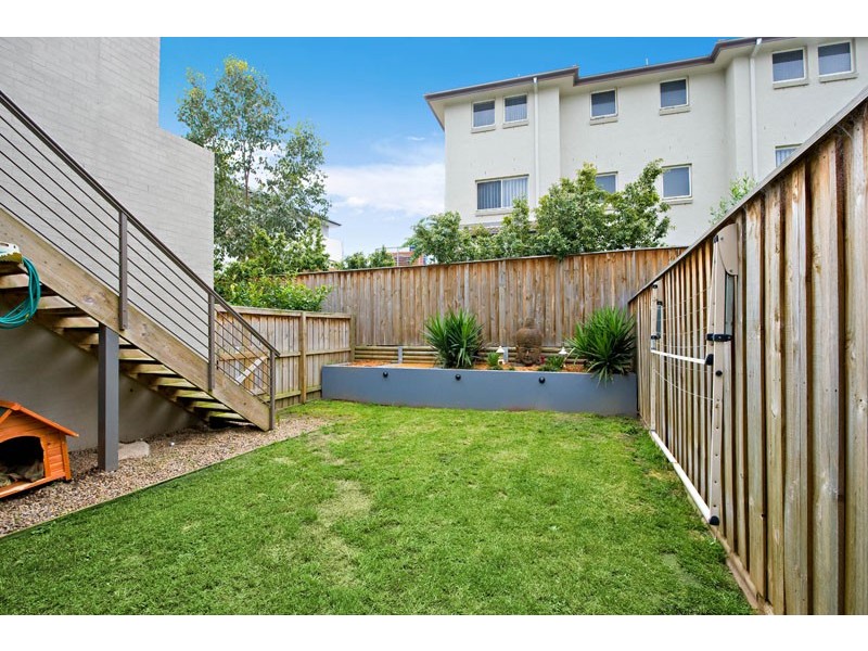 2/19  Parkwood Rd, Holsworthy NSW 2173